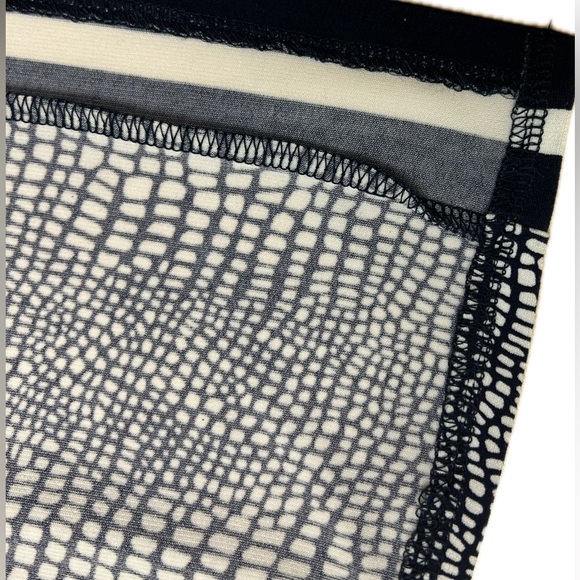 Snake Print Blouse Long Sleeve | XL - Picture 4 of 7